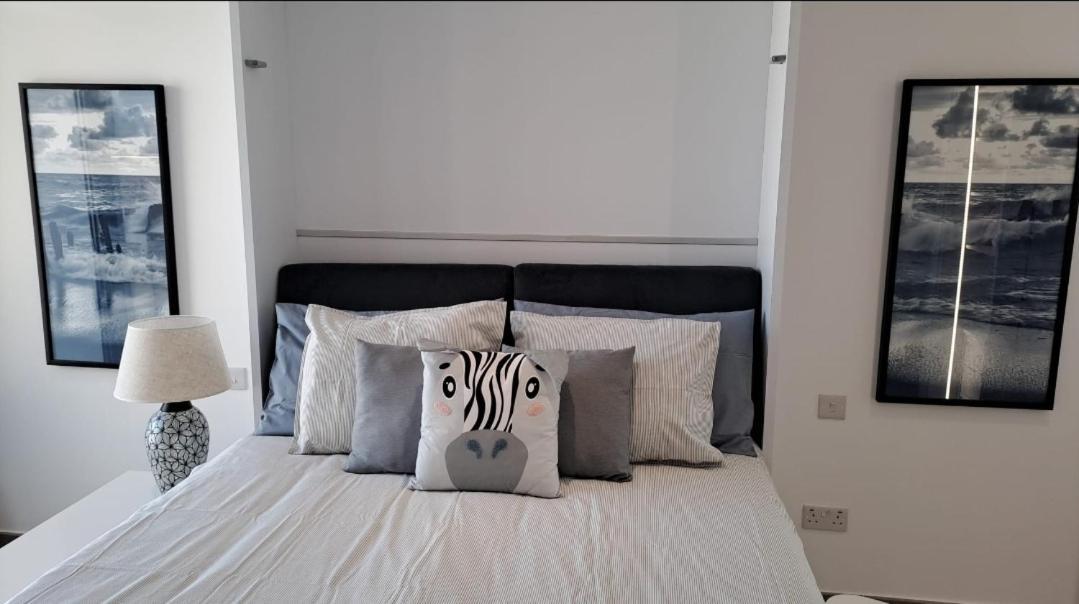Beautiful Studio In Gibraltar - E1 Екстер'єр фото